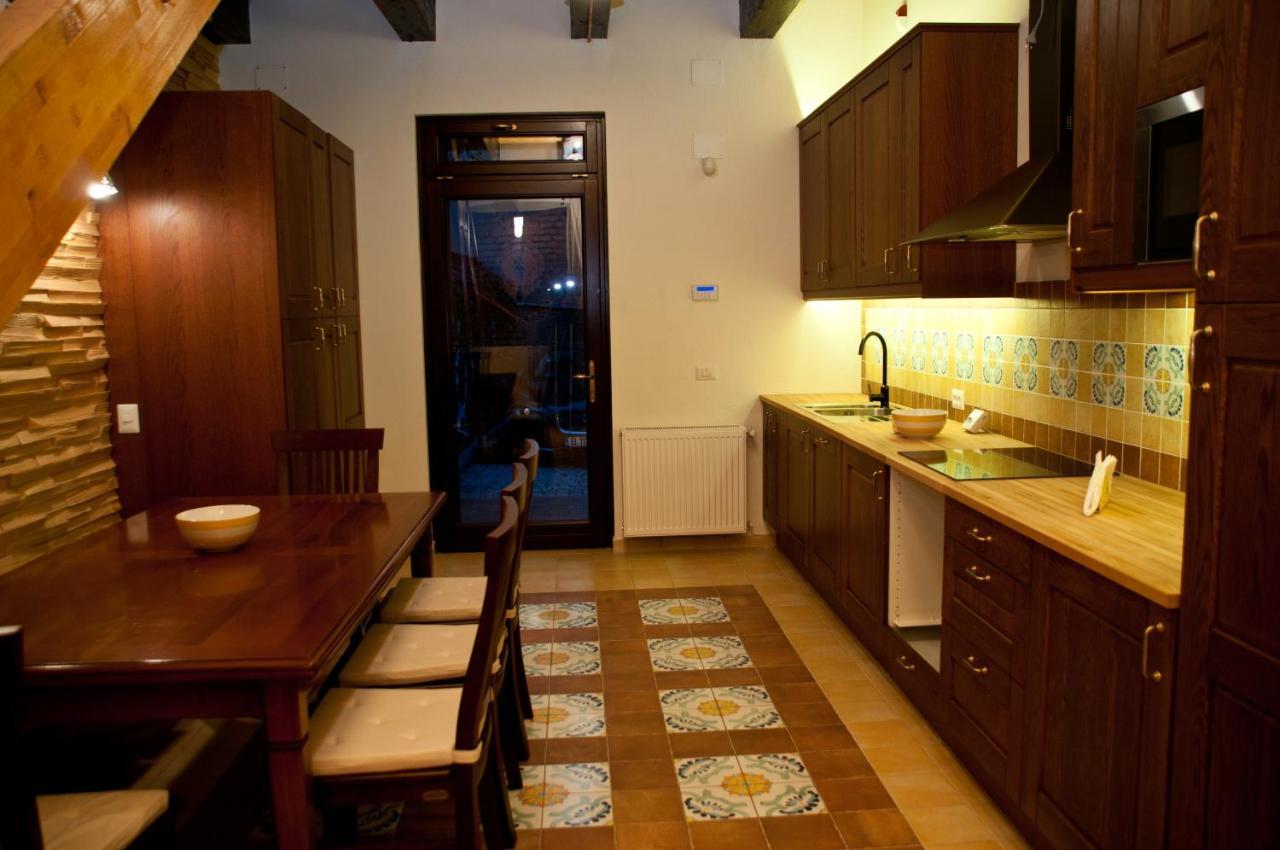 Arina Apartments Brassó Kültér fotó